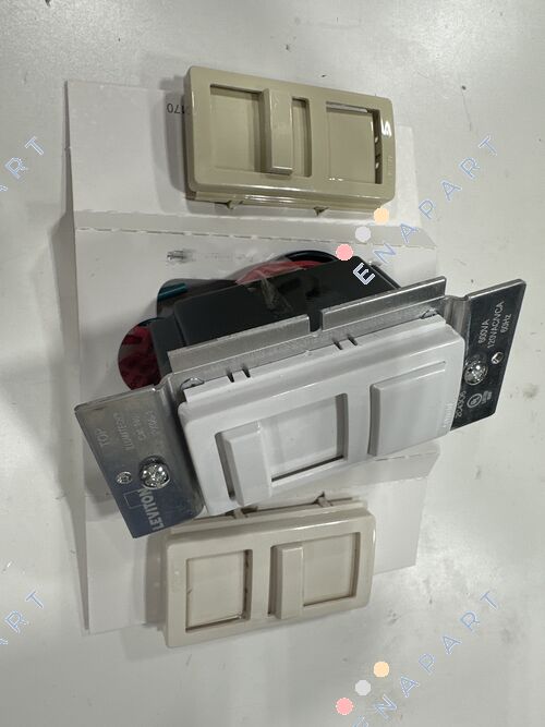 LEV-IPX06-10Z Leviton IPX06-10Z Illumatech エレクトロニックマーク 10 パワーライン蛍光スライドディマー 600VA シングルポール 3ウェイホワイト/アイボリー/アーモンド